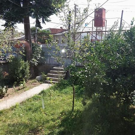 Beruka Guest House Kʼutʼaisi Exterior foto